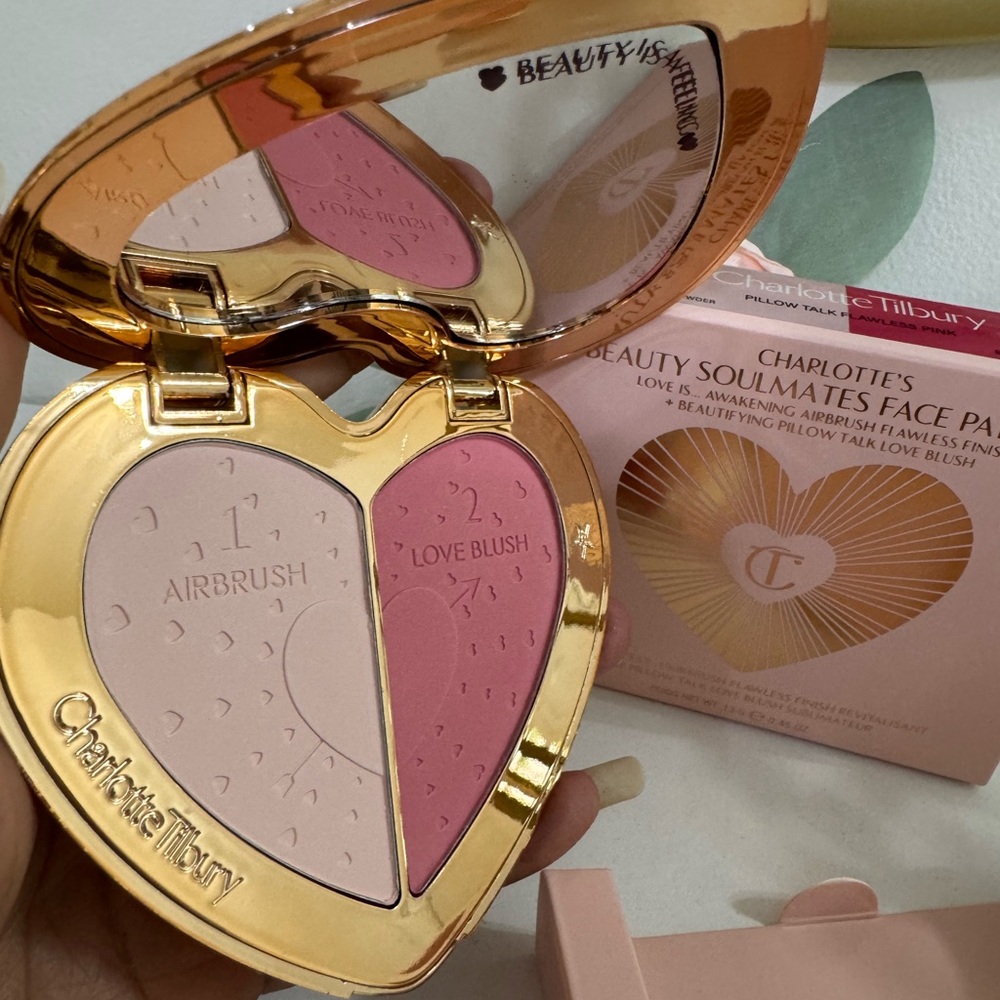 Charlotte Tilbury Beauty Soulmates Face Palette - Pink and Cream - Picture 1 of 11